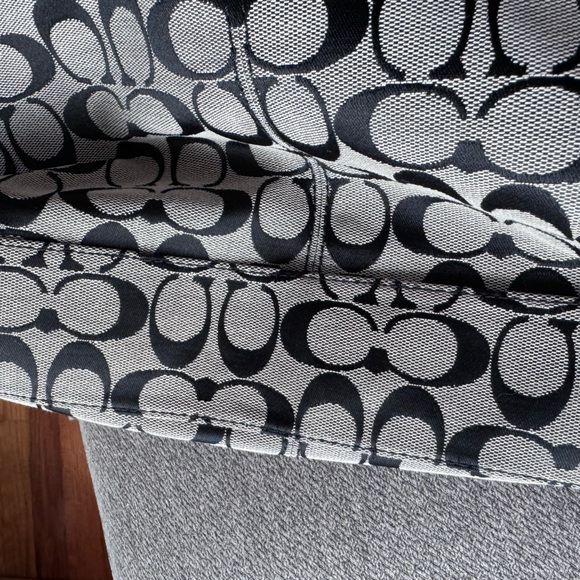 COACH Jacquard Signature Pleated Hobo Bag - Picture 4 of 9